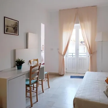 Nuova Mastrarua 2* Syrakus