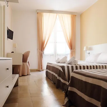 Nuova Mastrarua Penzion Syracuse